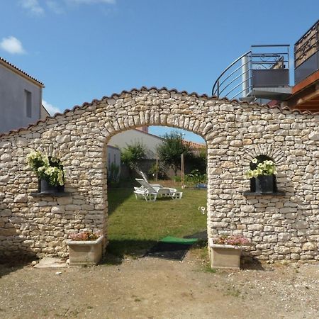 Chambre d'hôte Fleur de Potager Les Sables-dʼOlonne Exterior foto
